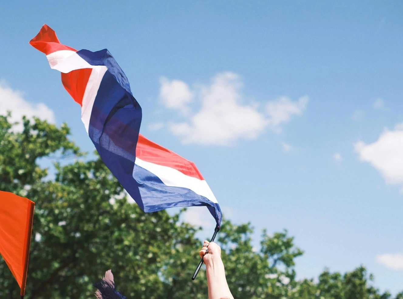 Oranjefeest organiseren: dé complete gids voor een onvergetelijk studentenfeest